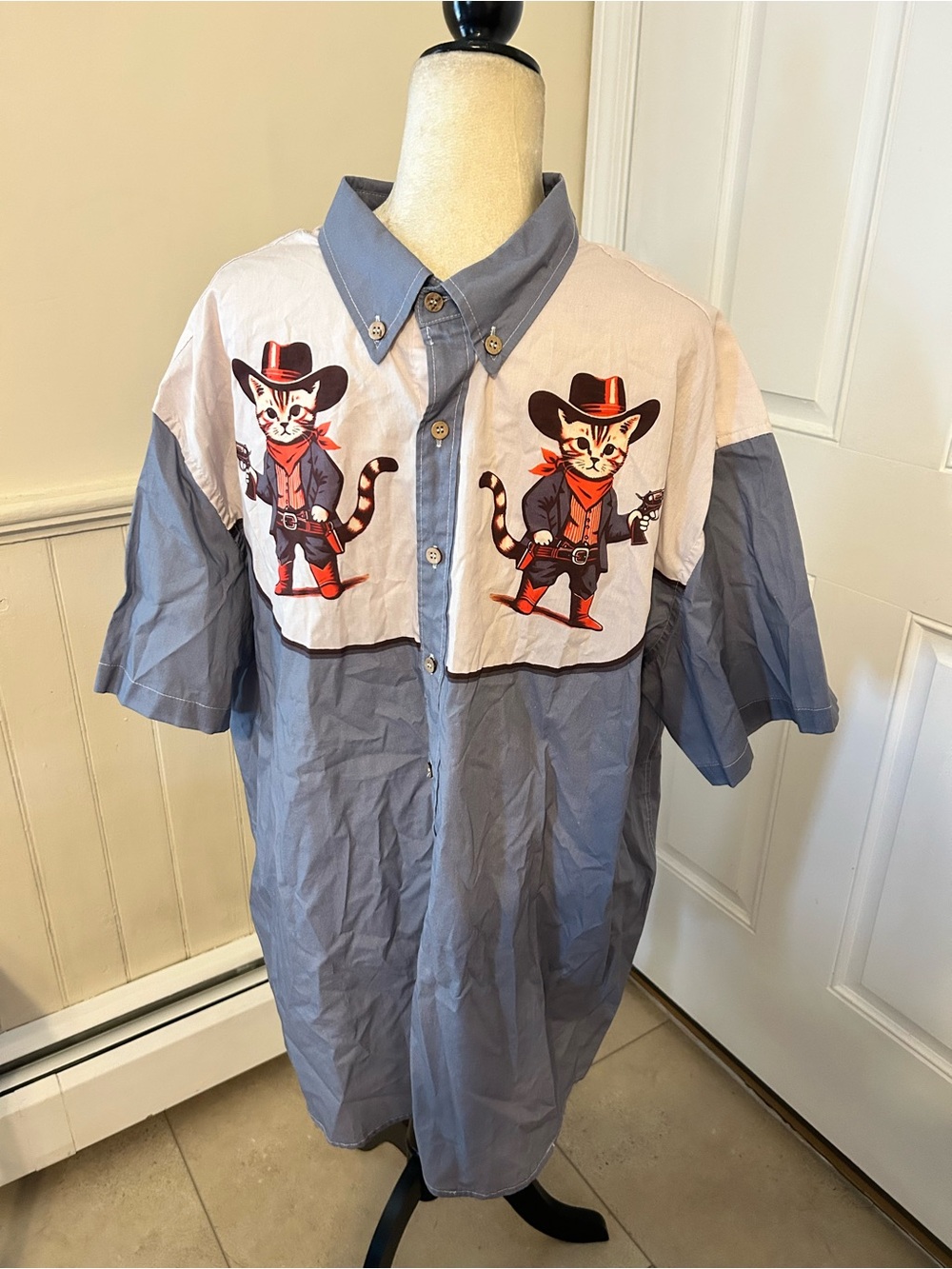 Karma Living Western Cowboy Cat Button Down Short Sleeve Shirt Size 3XL NWOT